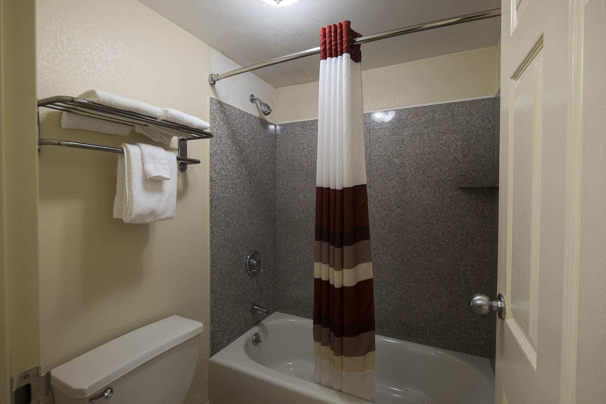 Red Roof Inn Virginia Beach-Norfolk Airport Exterior photo