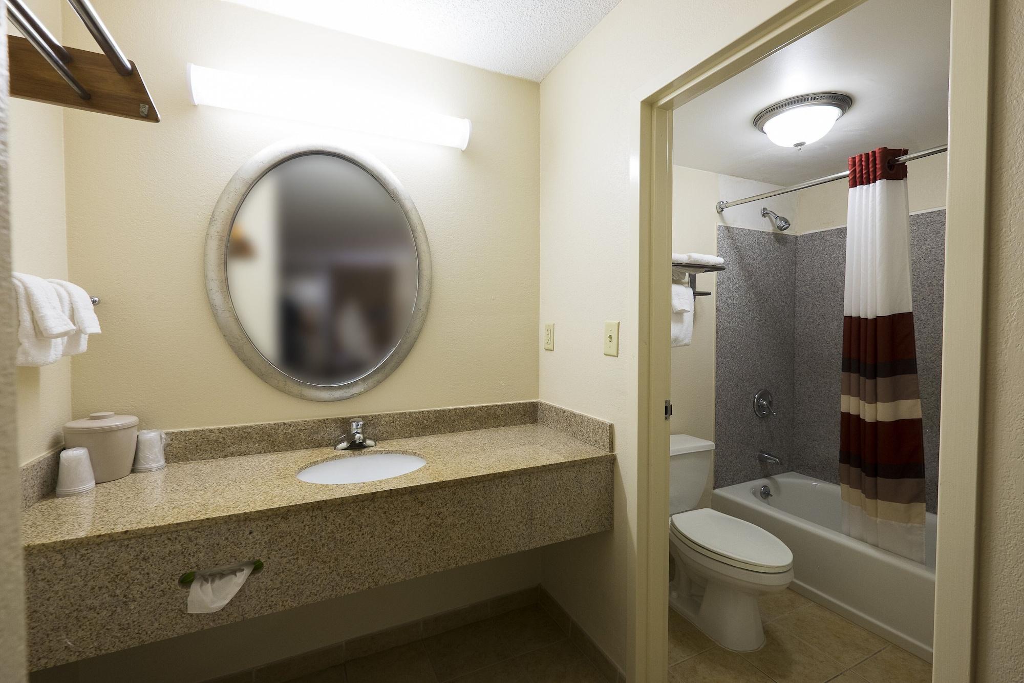 Red Roof Inn Virginia Beach-Norfolk Airport Exterior photo