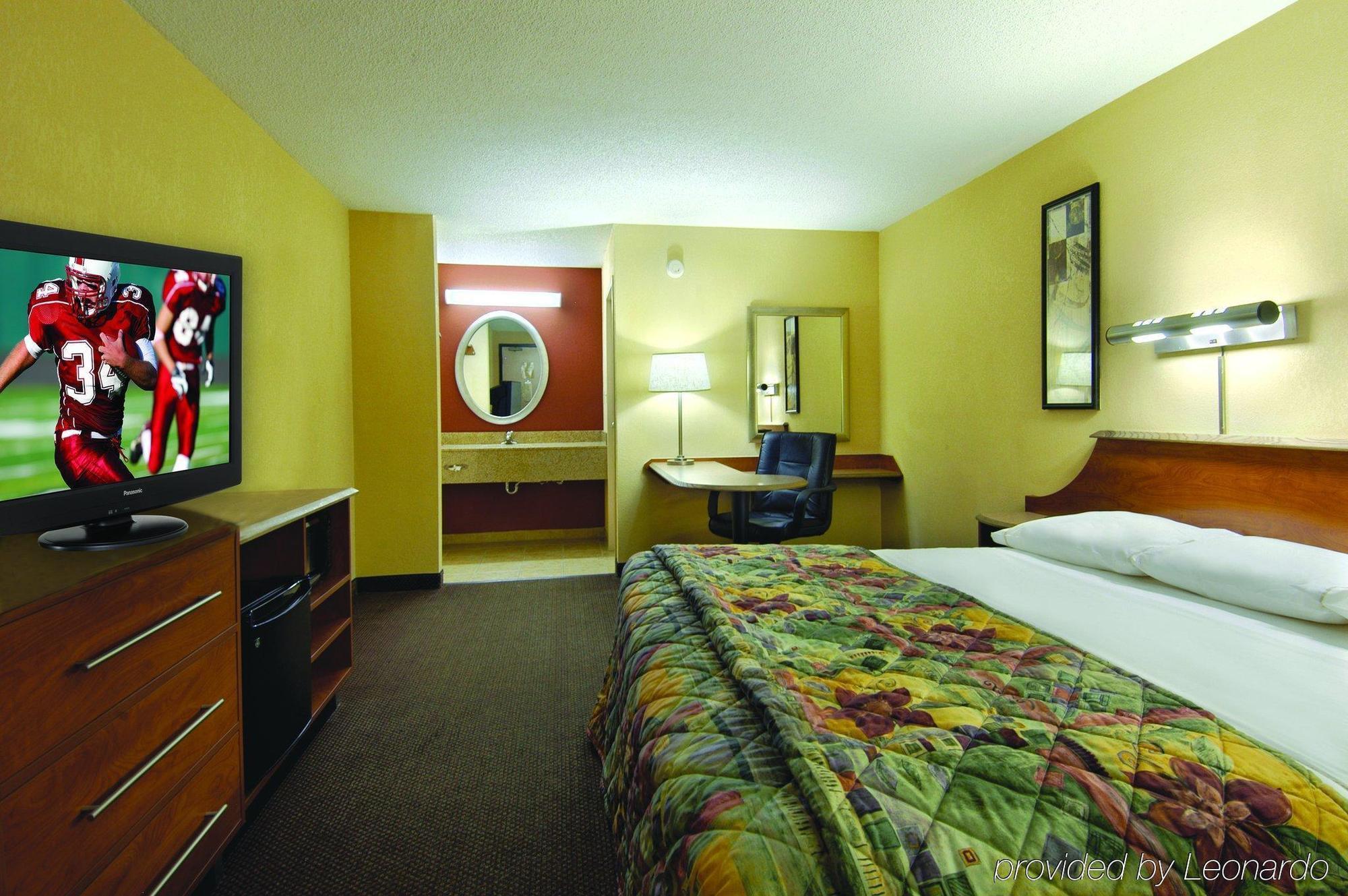 Red Roof Inn Virginia Beach-Norfolk Airport Room photo
